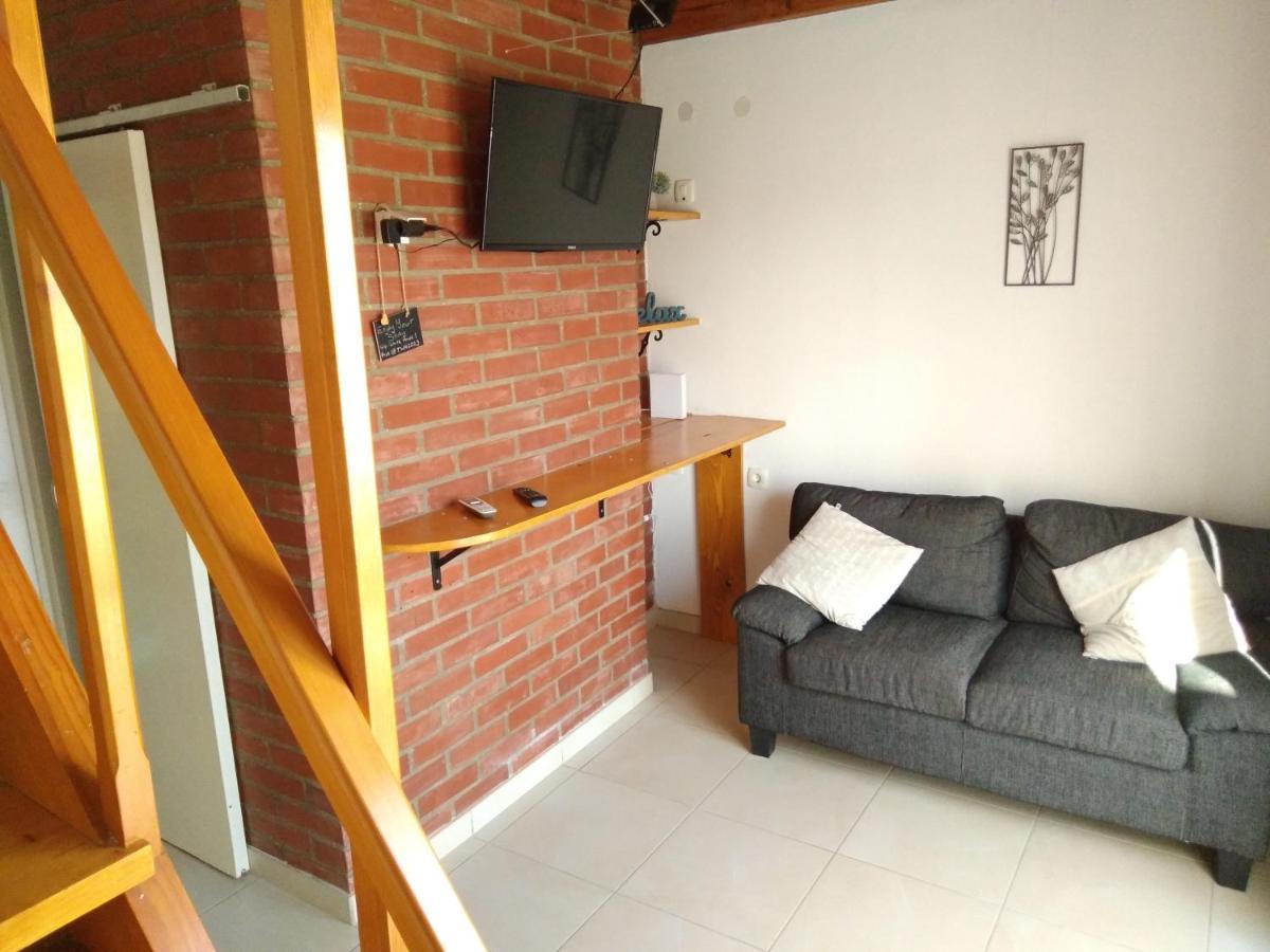 The White House Lumbarda Appartement Buitenkant foto